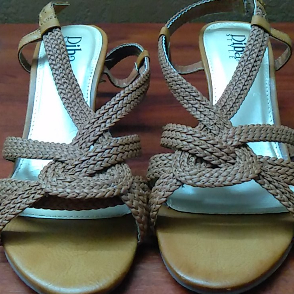 Womens shoes